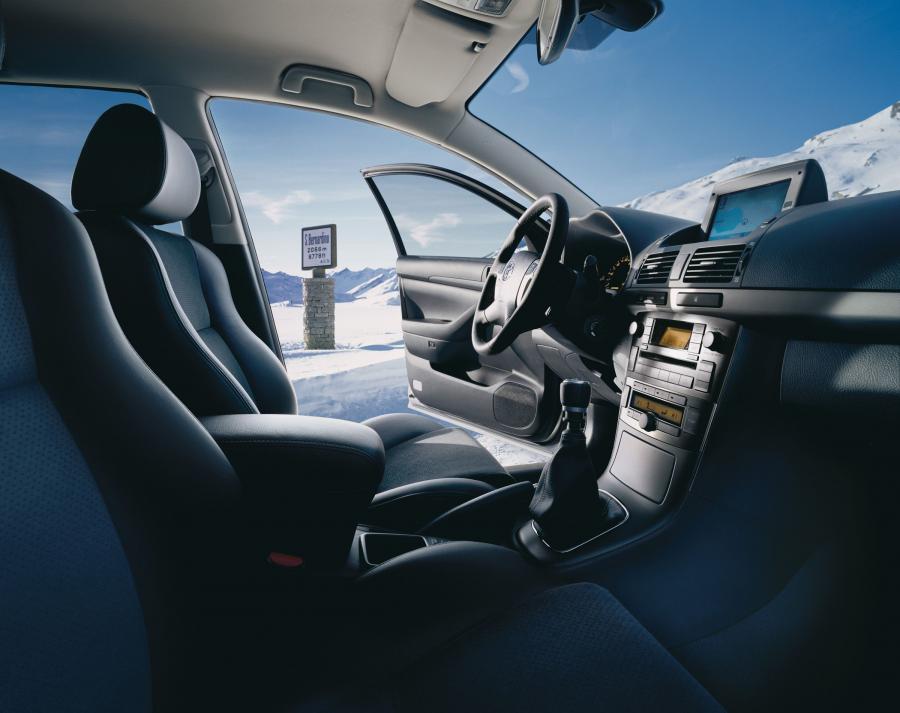  Toyota Avensis Sedan 2006 года  (фото 65 из 113)